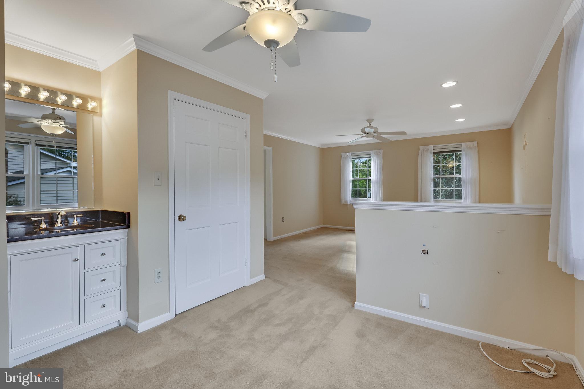 3239 Betsy Ln