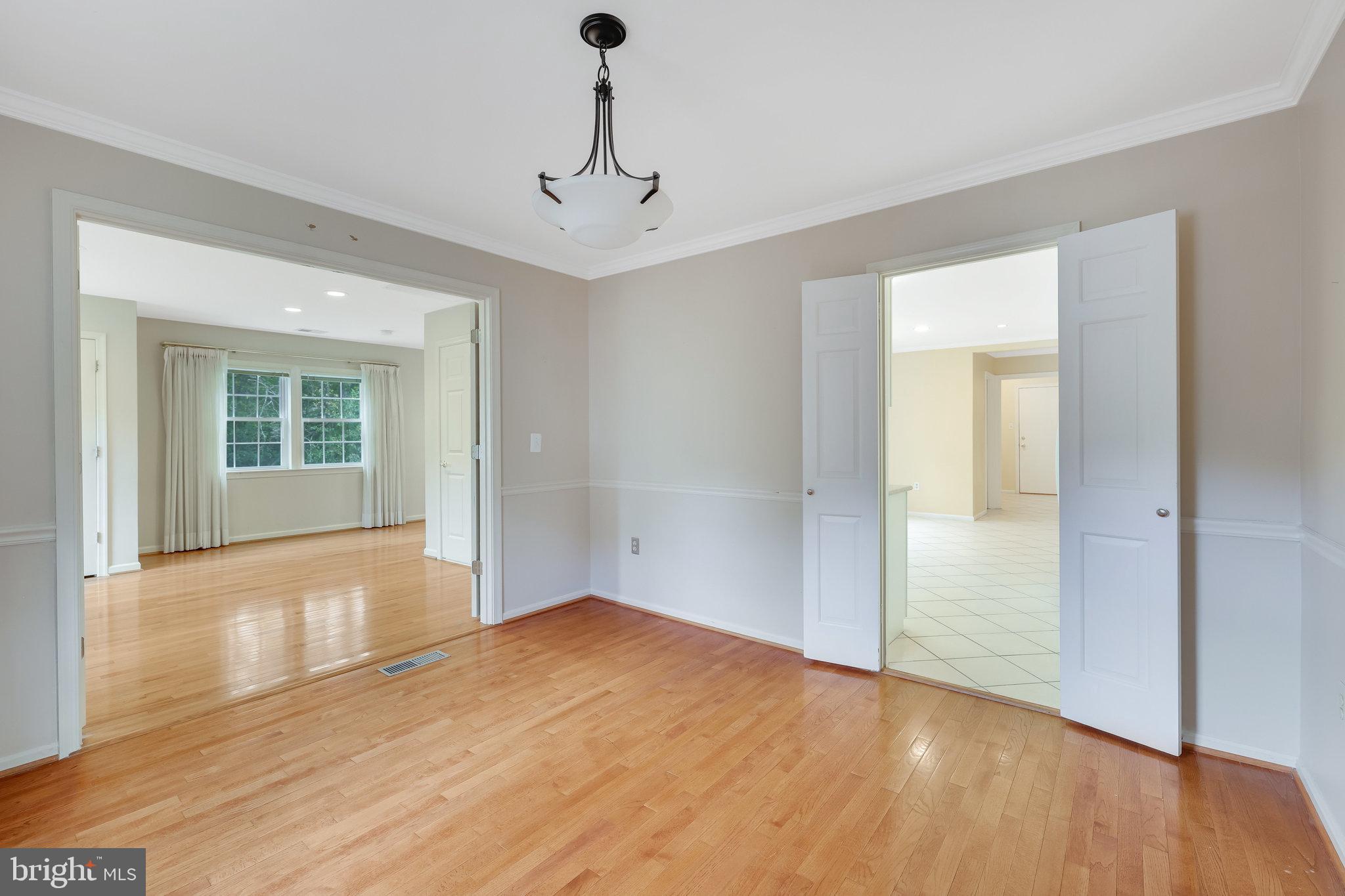 3239 Betsy Ln