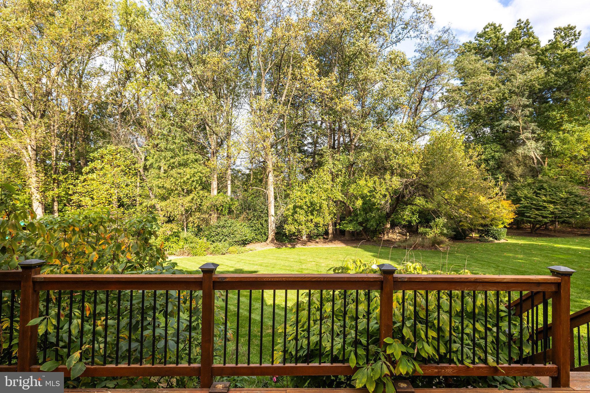 3239 Betsy Ln