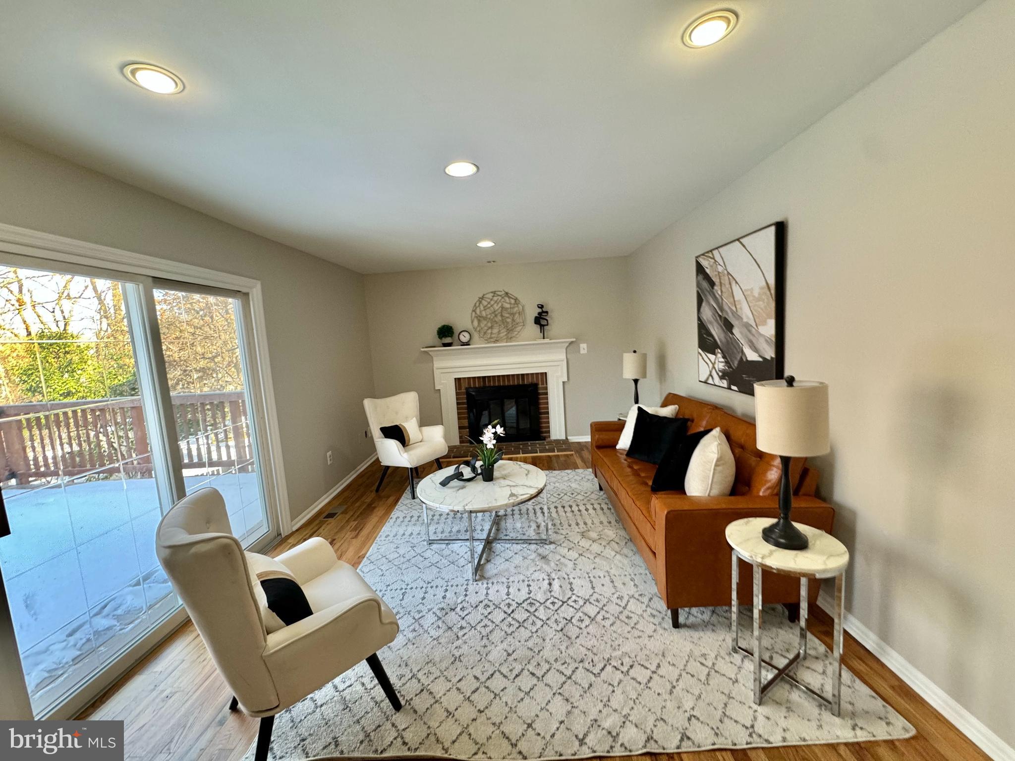 12816 New Parkland Dr