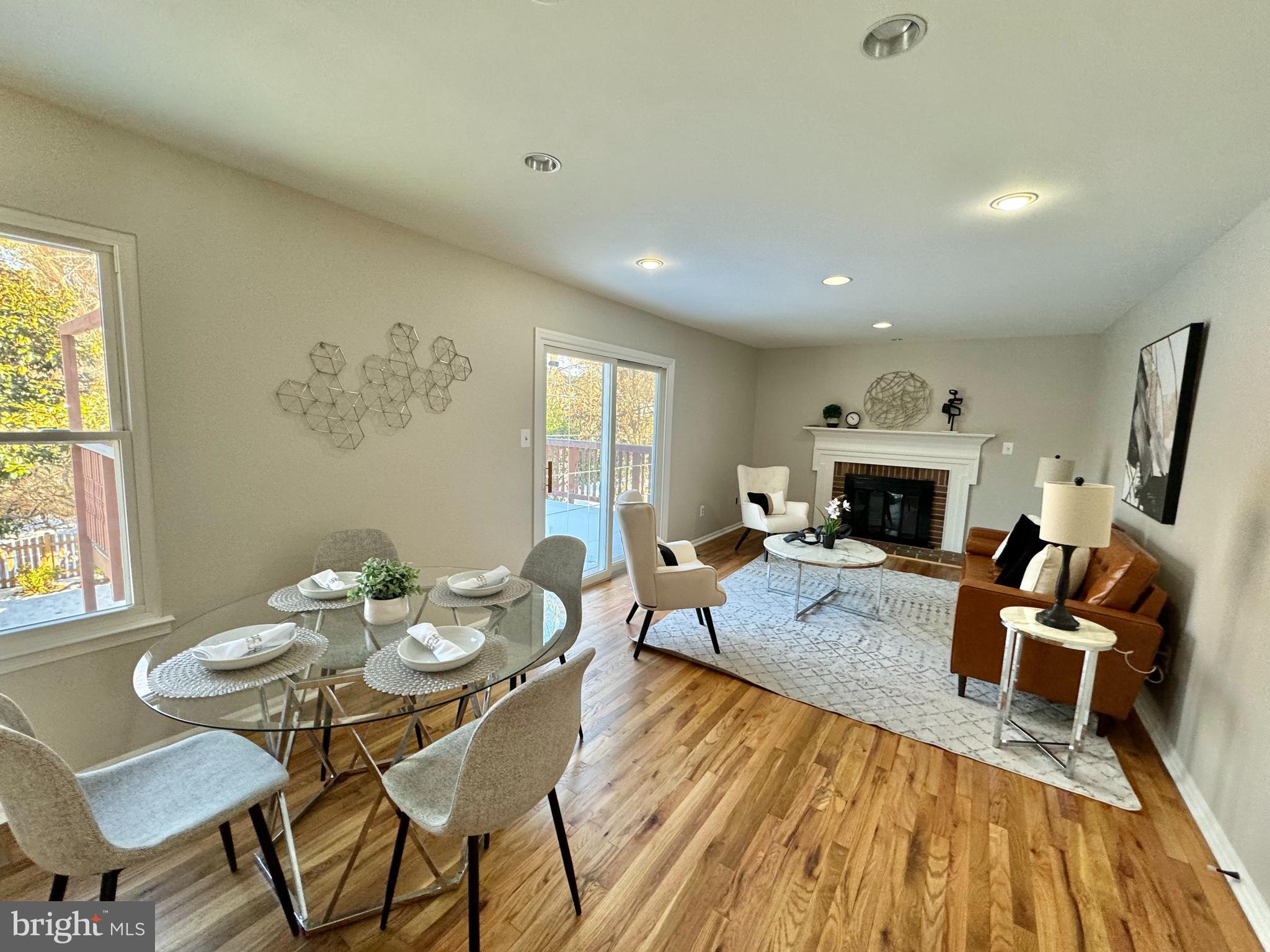 12816 New Parkland Dr