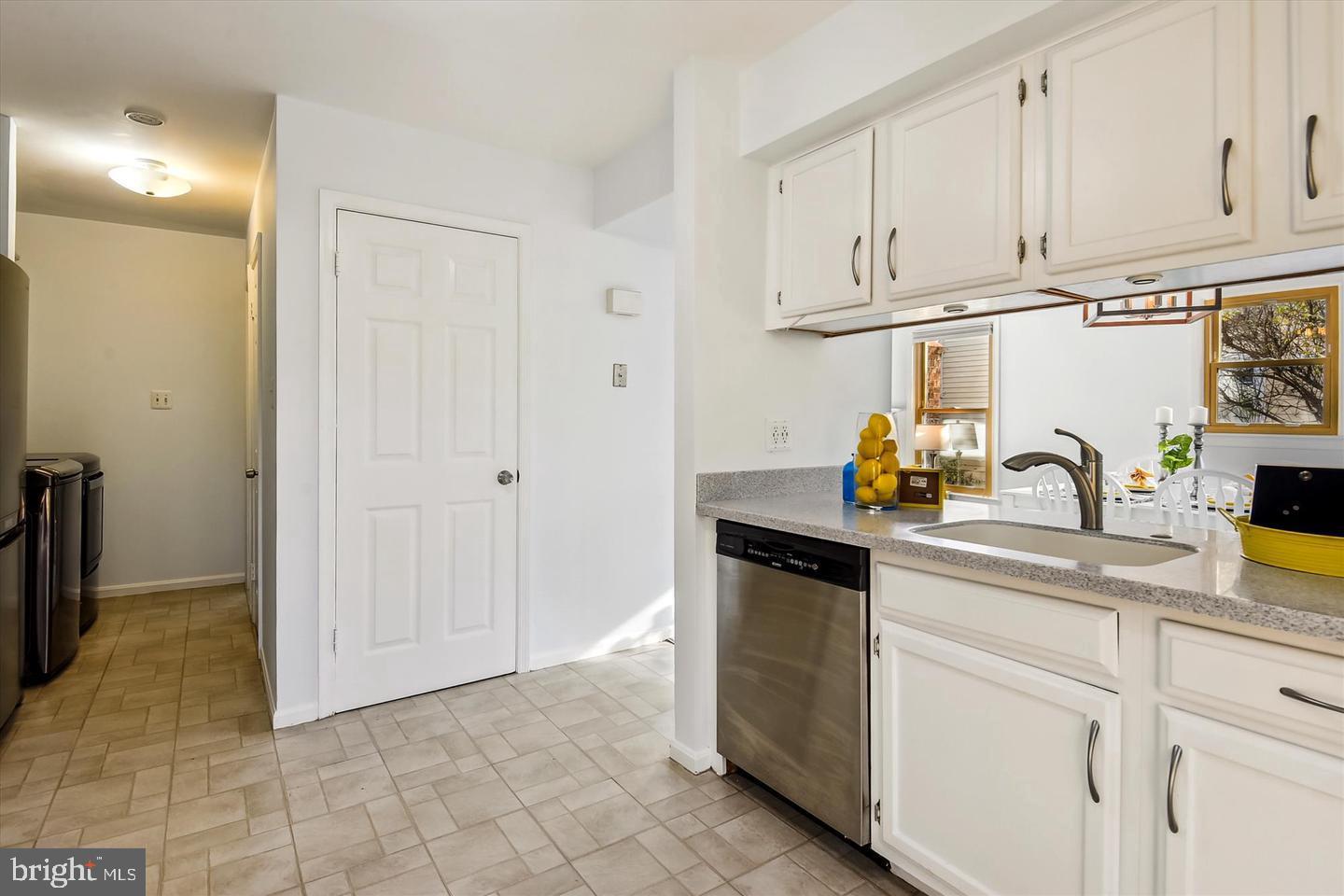 2255 TEEL DR