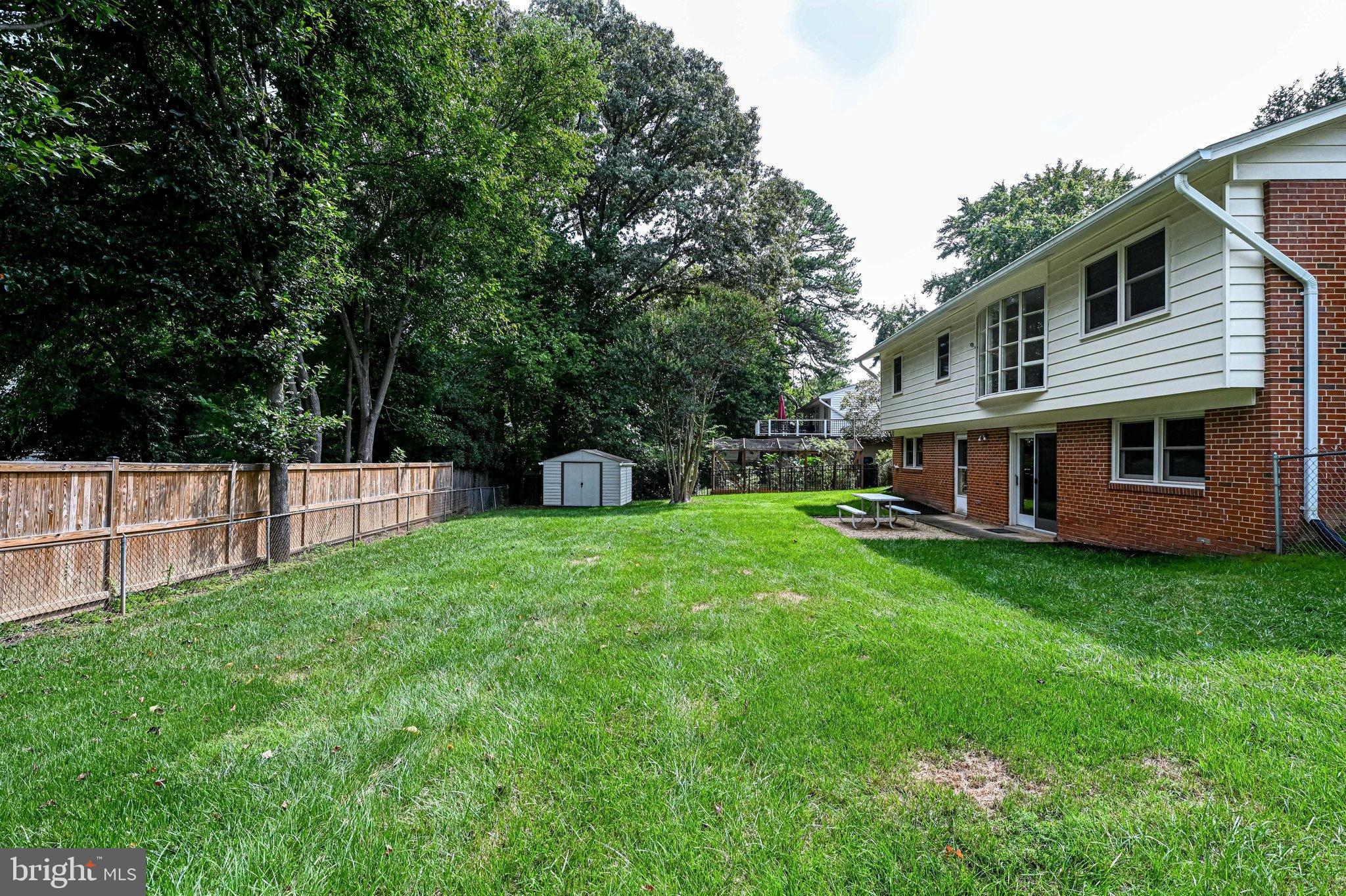 8416 STONEWALL DR