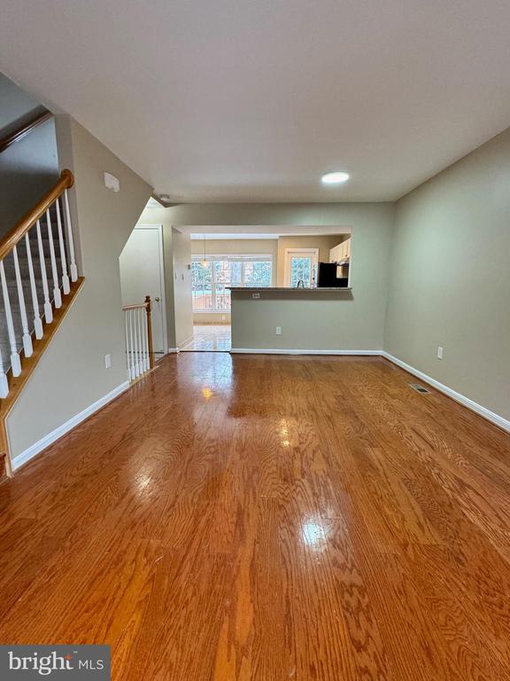 8074 SEBON DR