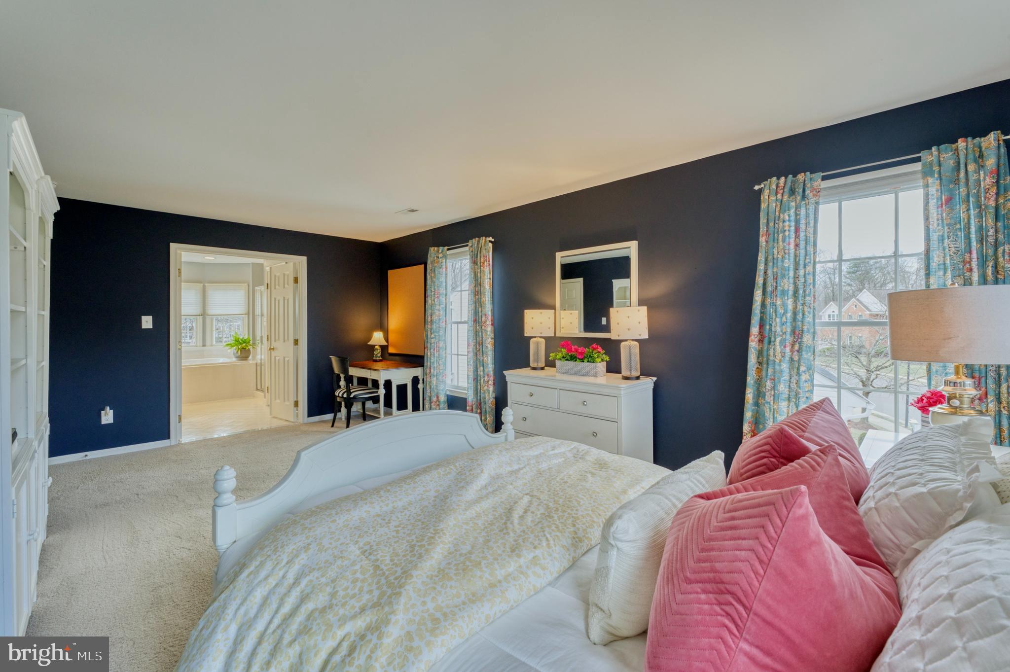 12715 Fox Woods Dr