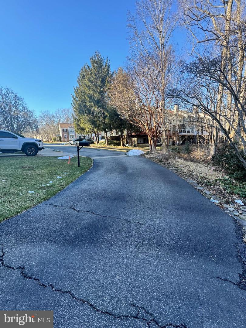 Edge Creek Lane