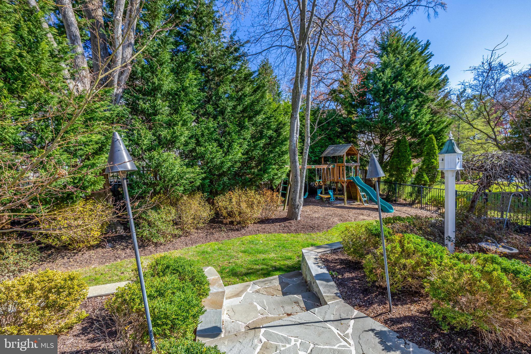 12706 Autumn Crest Dr
