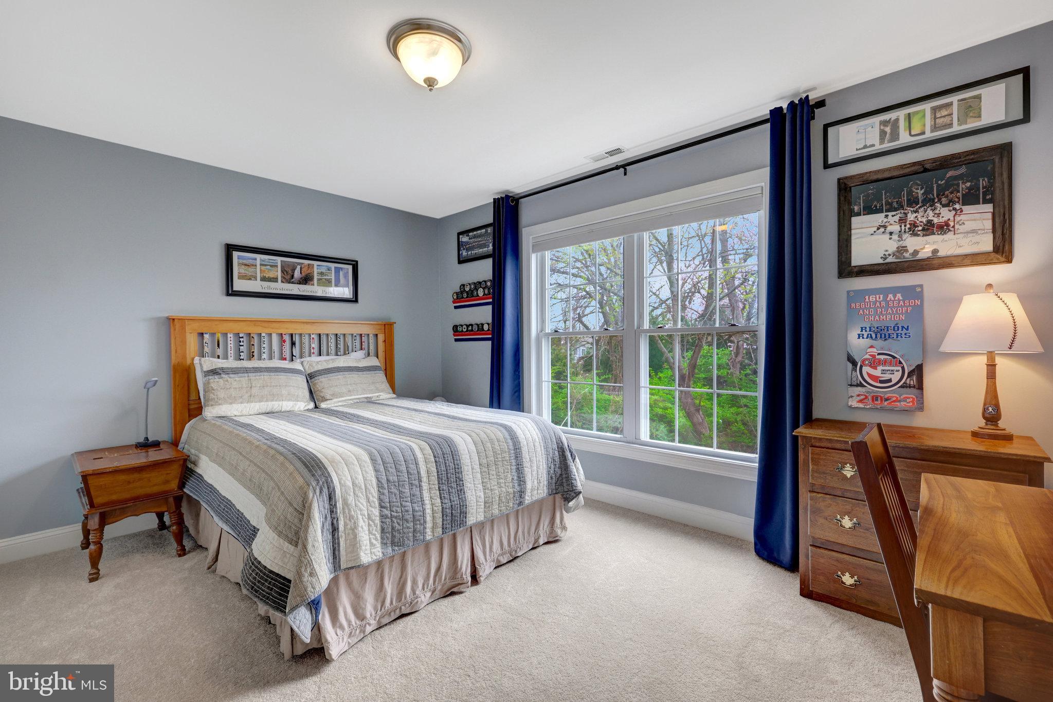 546 Malcolm Rd NW