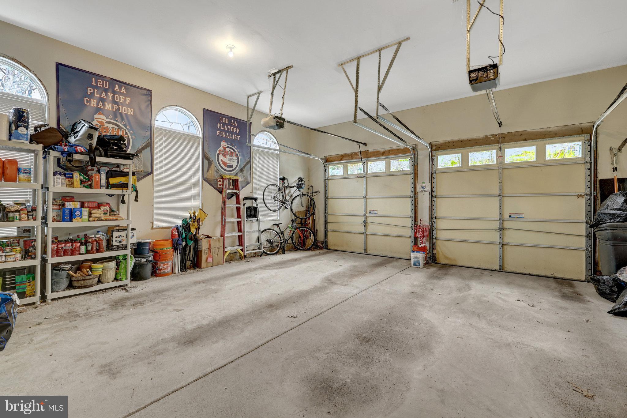 546 Malcolm Rd NW