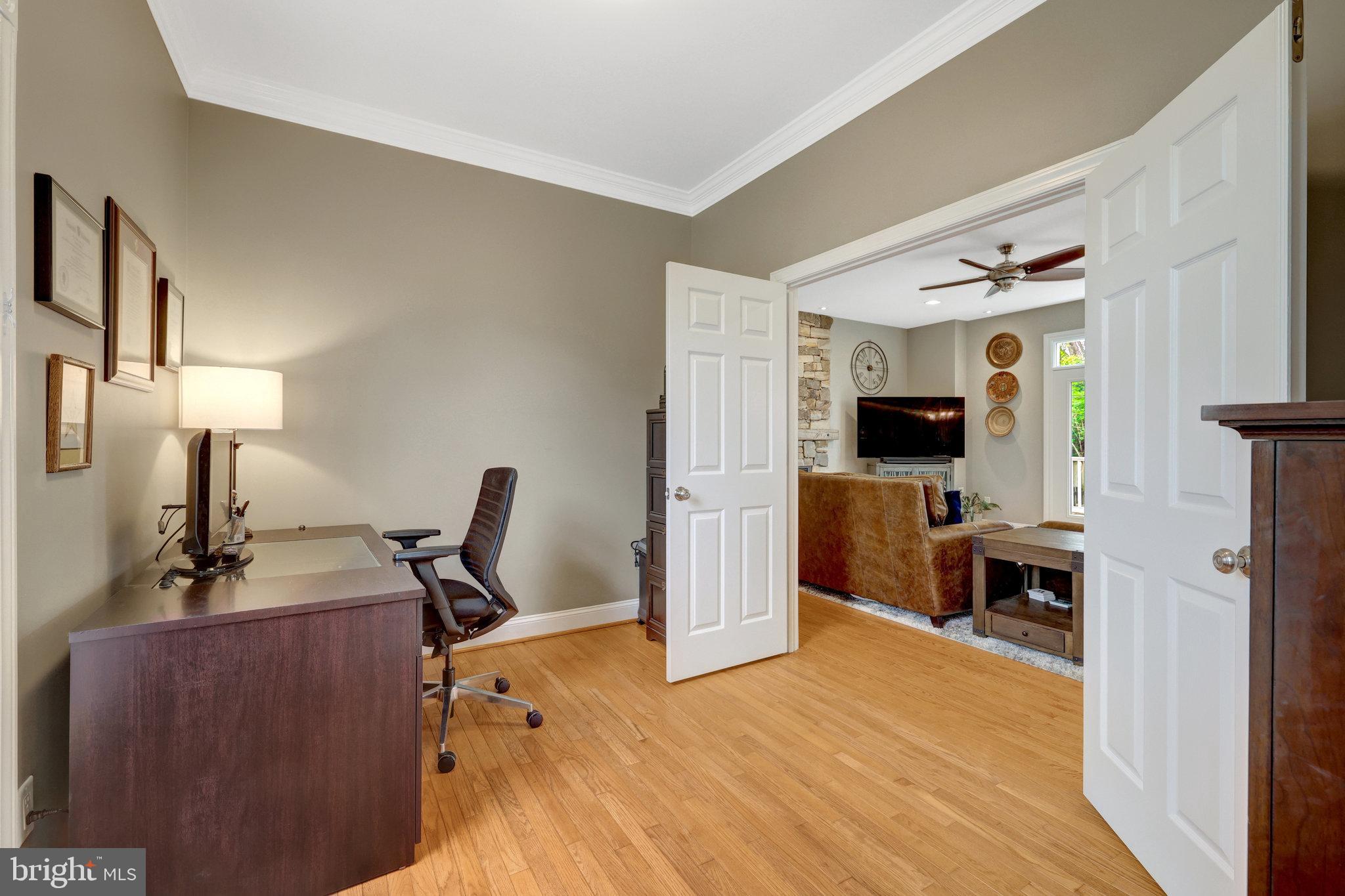 546 Malcolm Rd NW