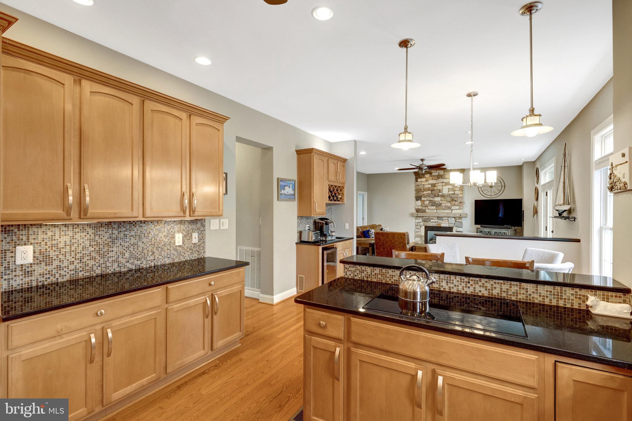 546 Malcolm Rd NW
