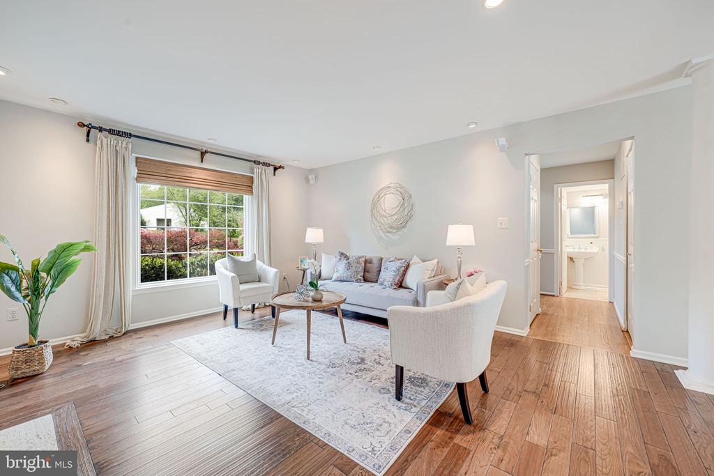 9808 Kohoutek Ct
