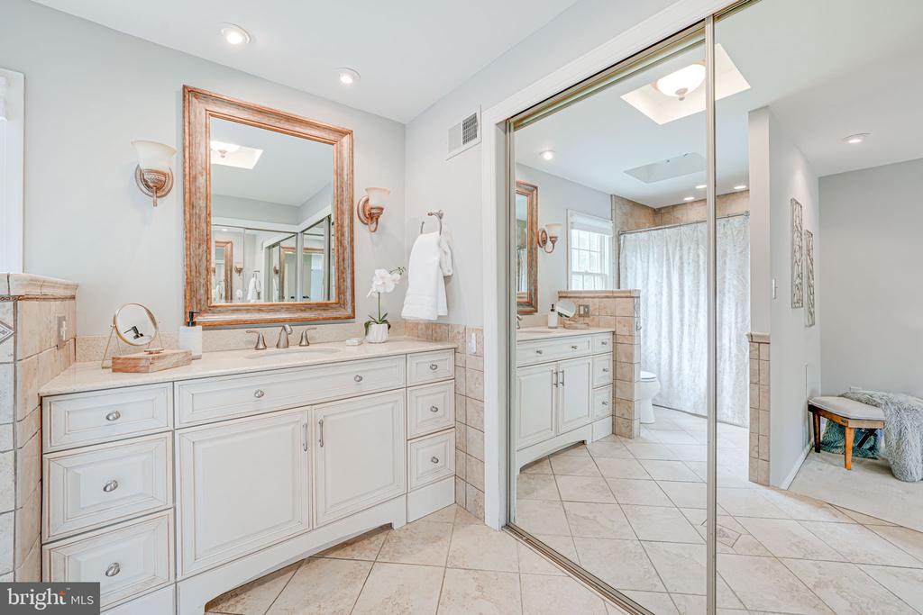 9808 Kohoutek Ct