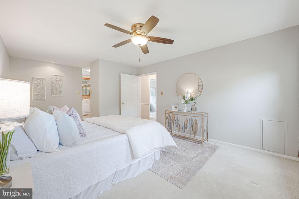 9808 Kohoutek Ct