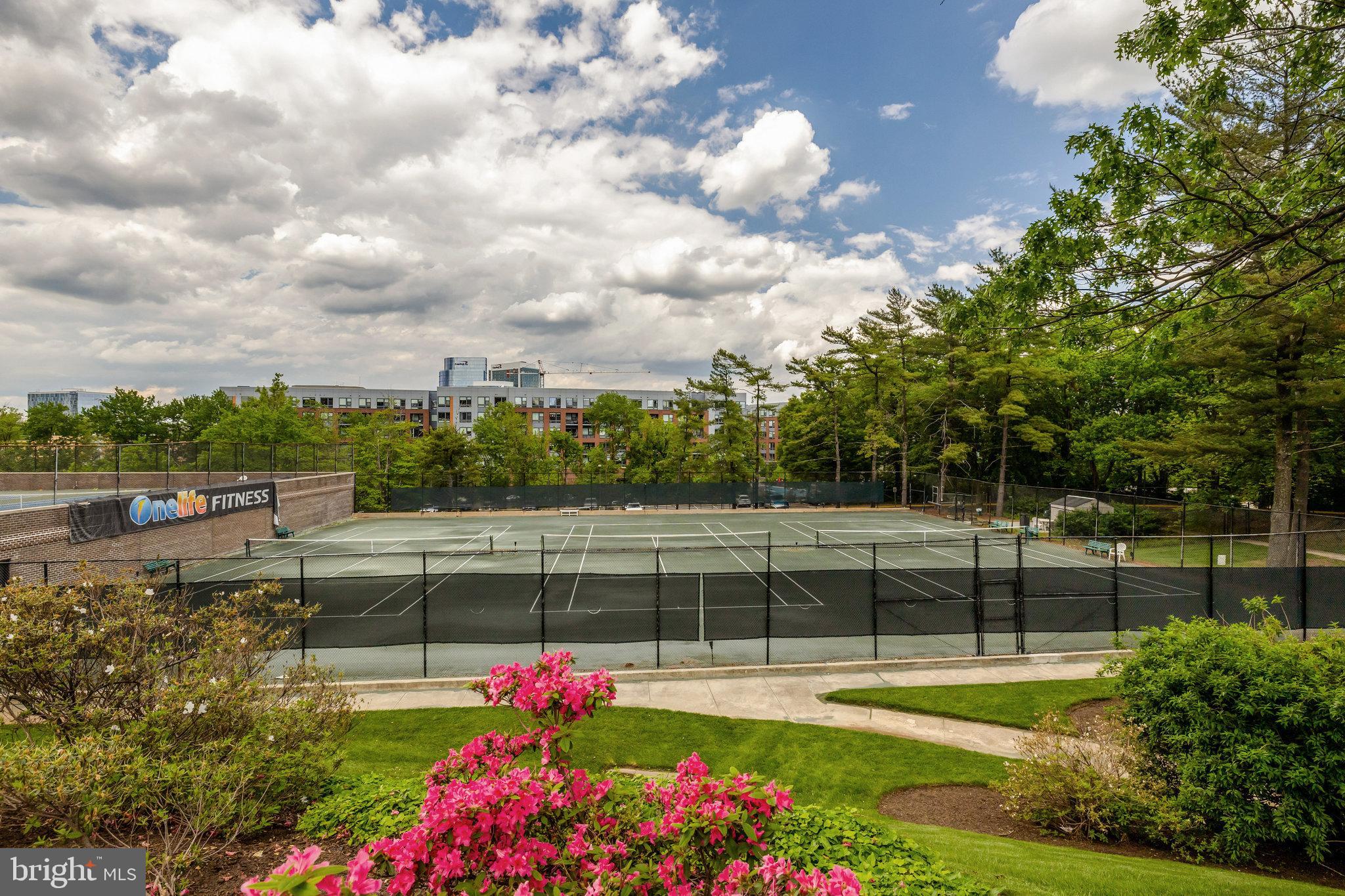 1800 Old Meadow Rd #1610