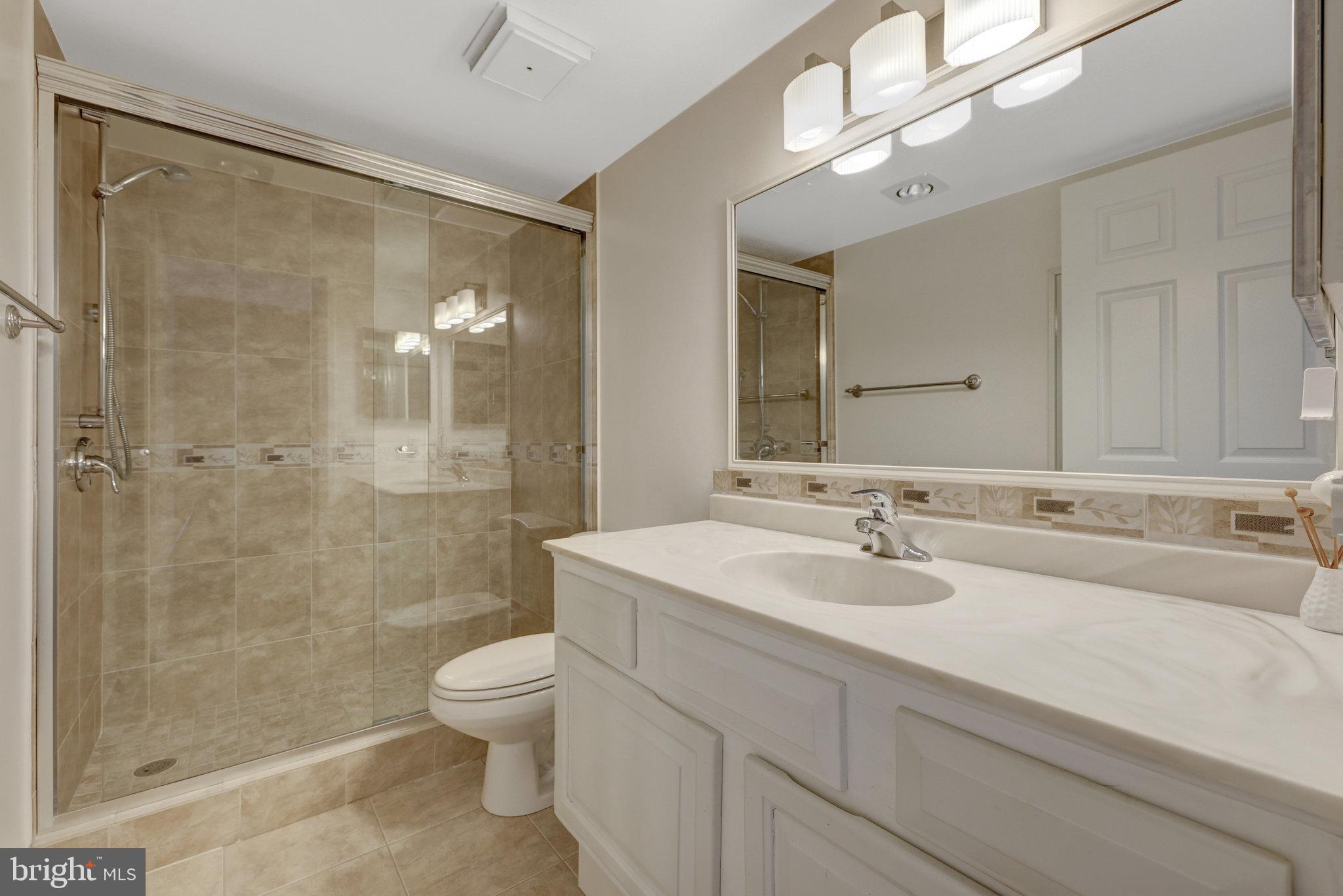 1800 Old Meadow Rd #1610