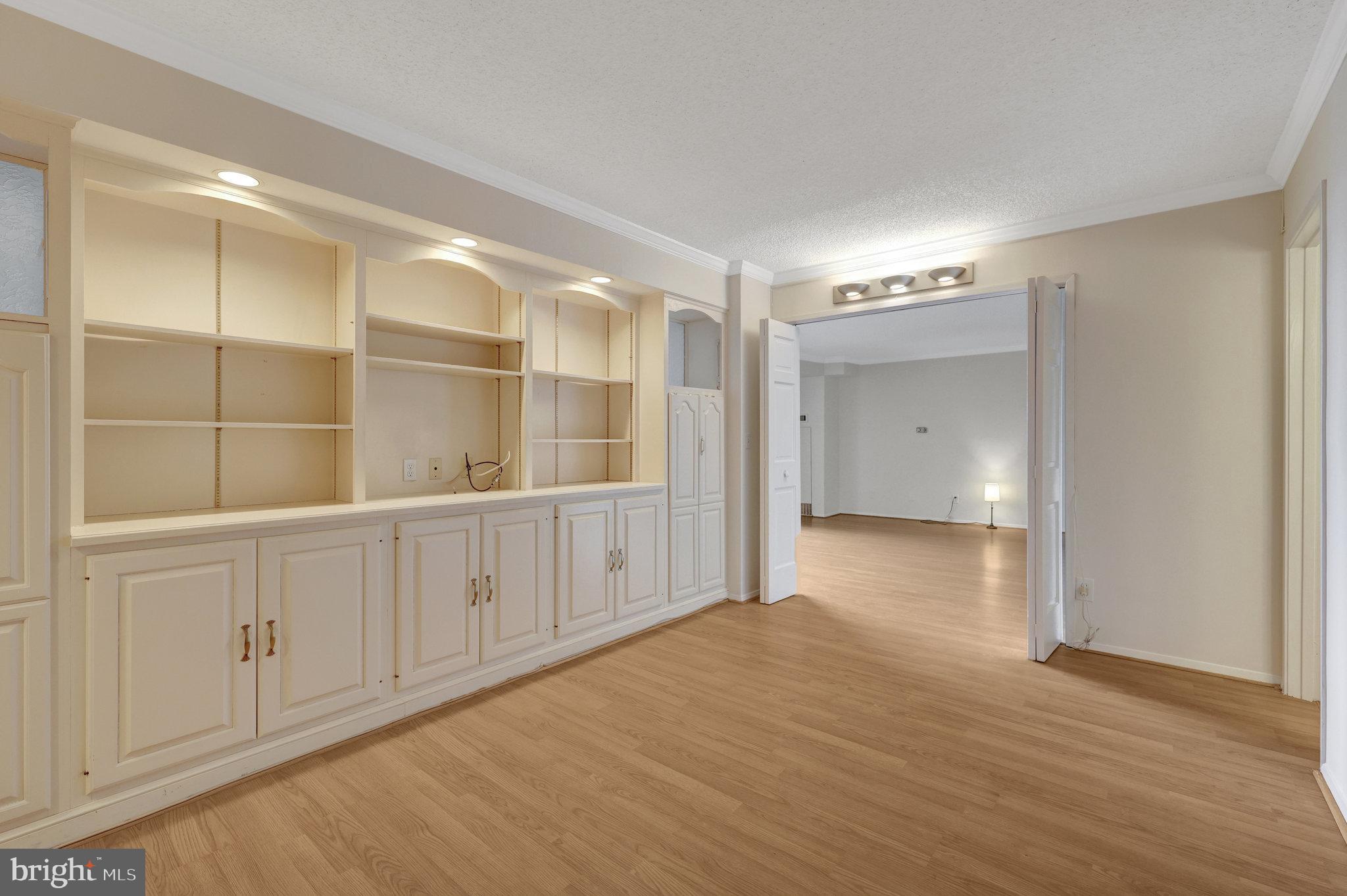 1800 Old Meadow Rd #1610