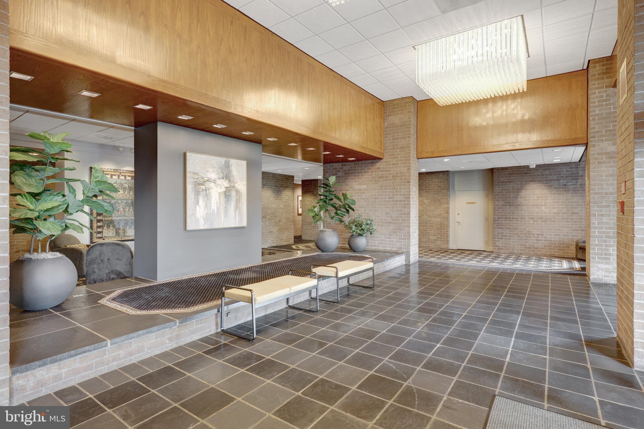 1800 Old Meadow Rd #1610