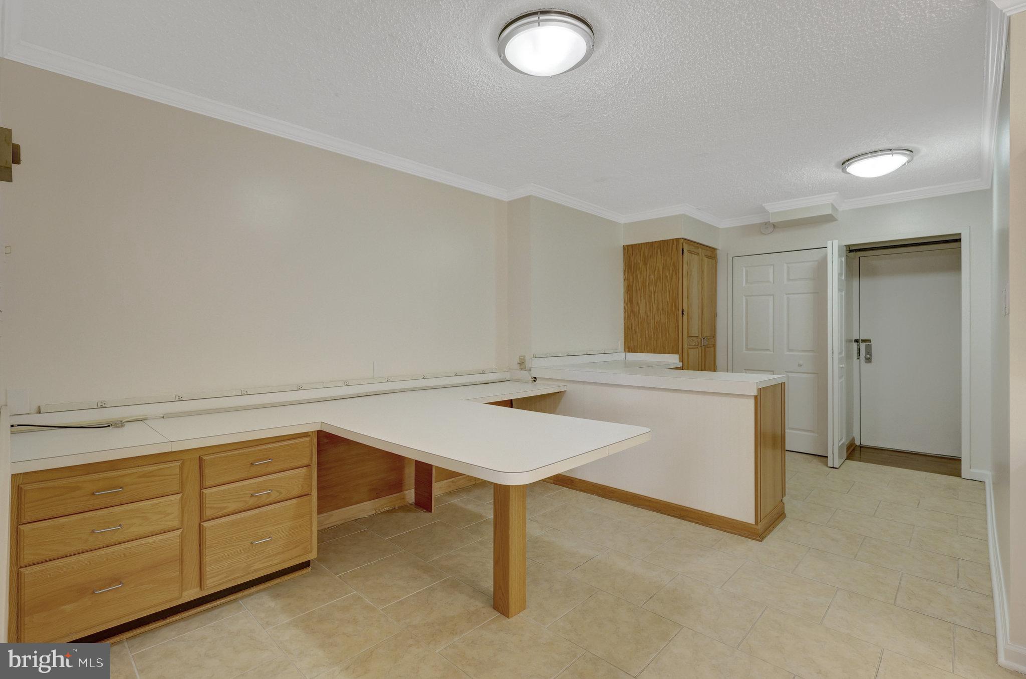 1800 Old Meadow Rd #1610