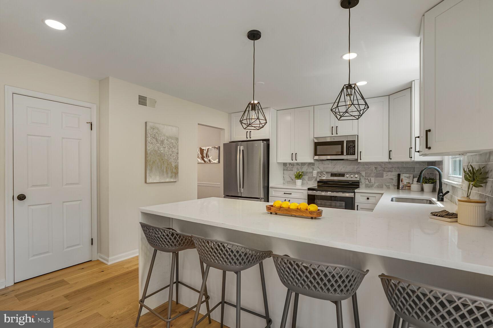 8601 Burling Wood Dr