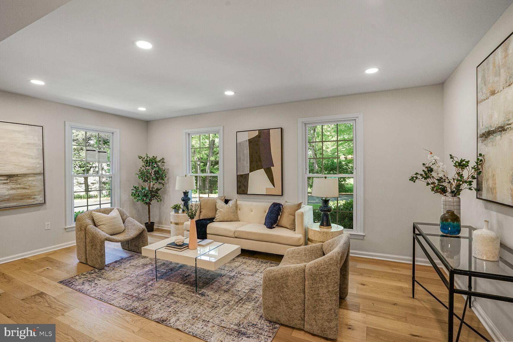 8601 Burling Wood Dr