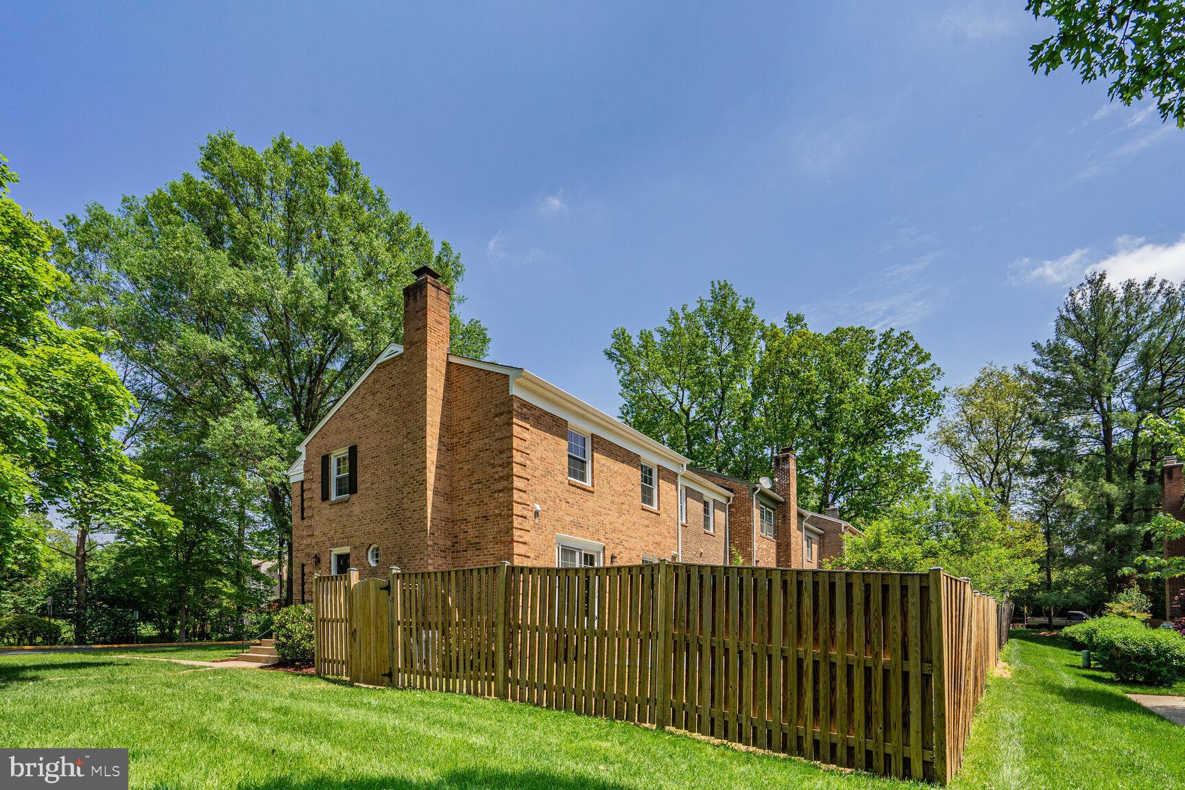 8601 Burling Wood Dr