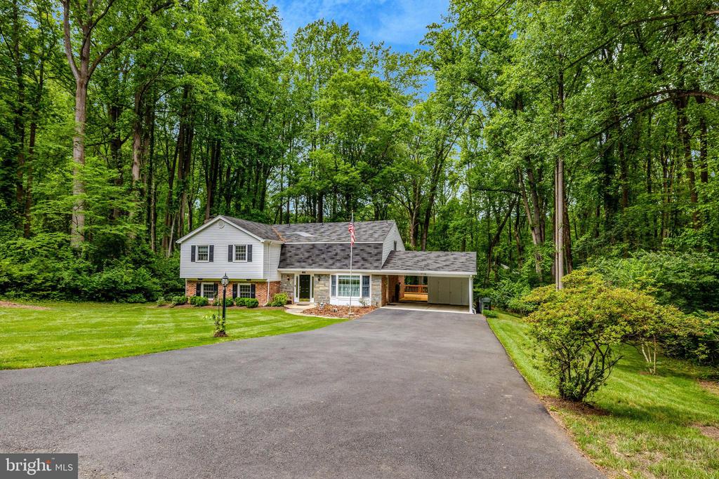 2042 Carrhill Rd