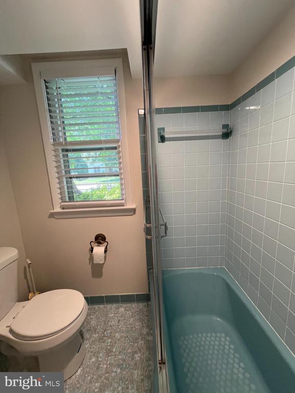 107 PATRICK ST SE