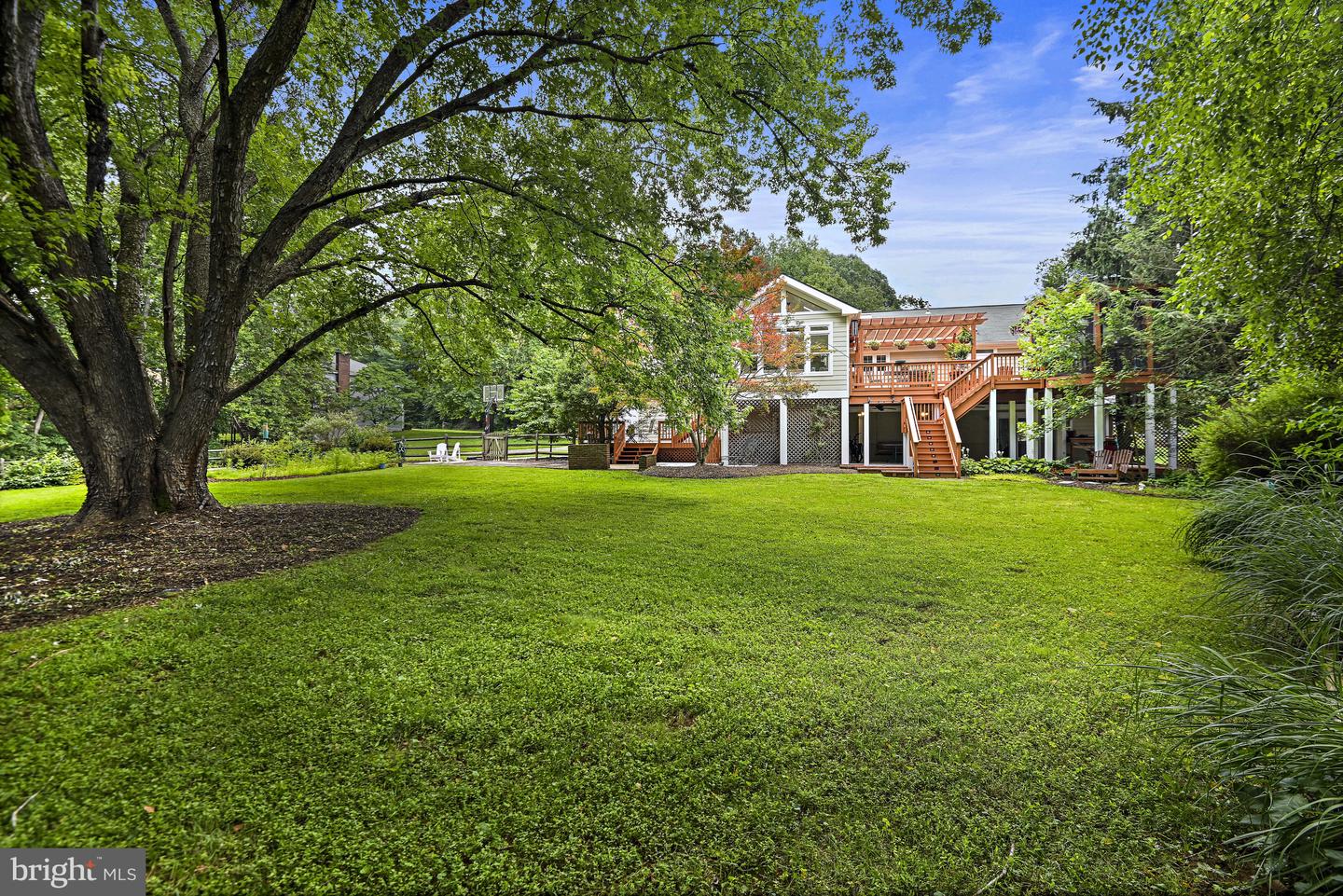 1681 Abbey Oak Dr