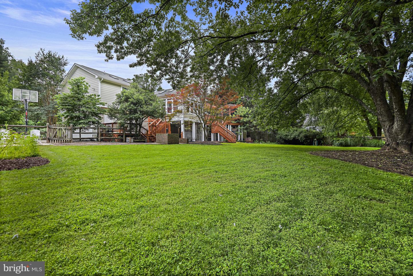 1681 Abbey Oak Dr