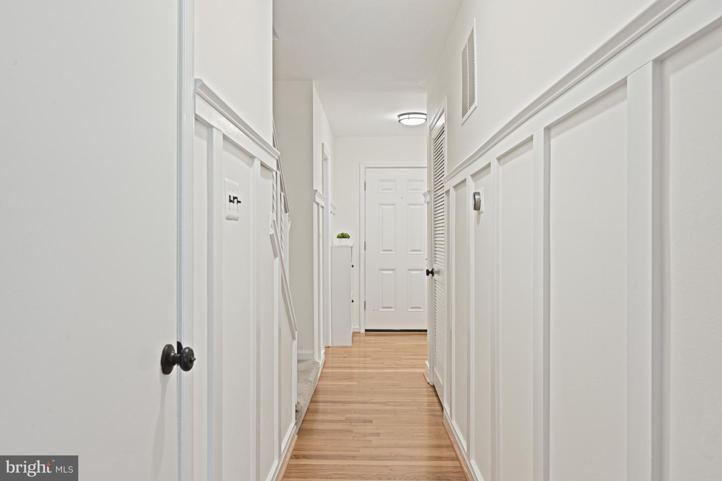 8178 Electric Ave