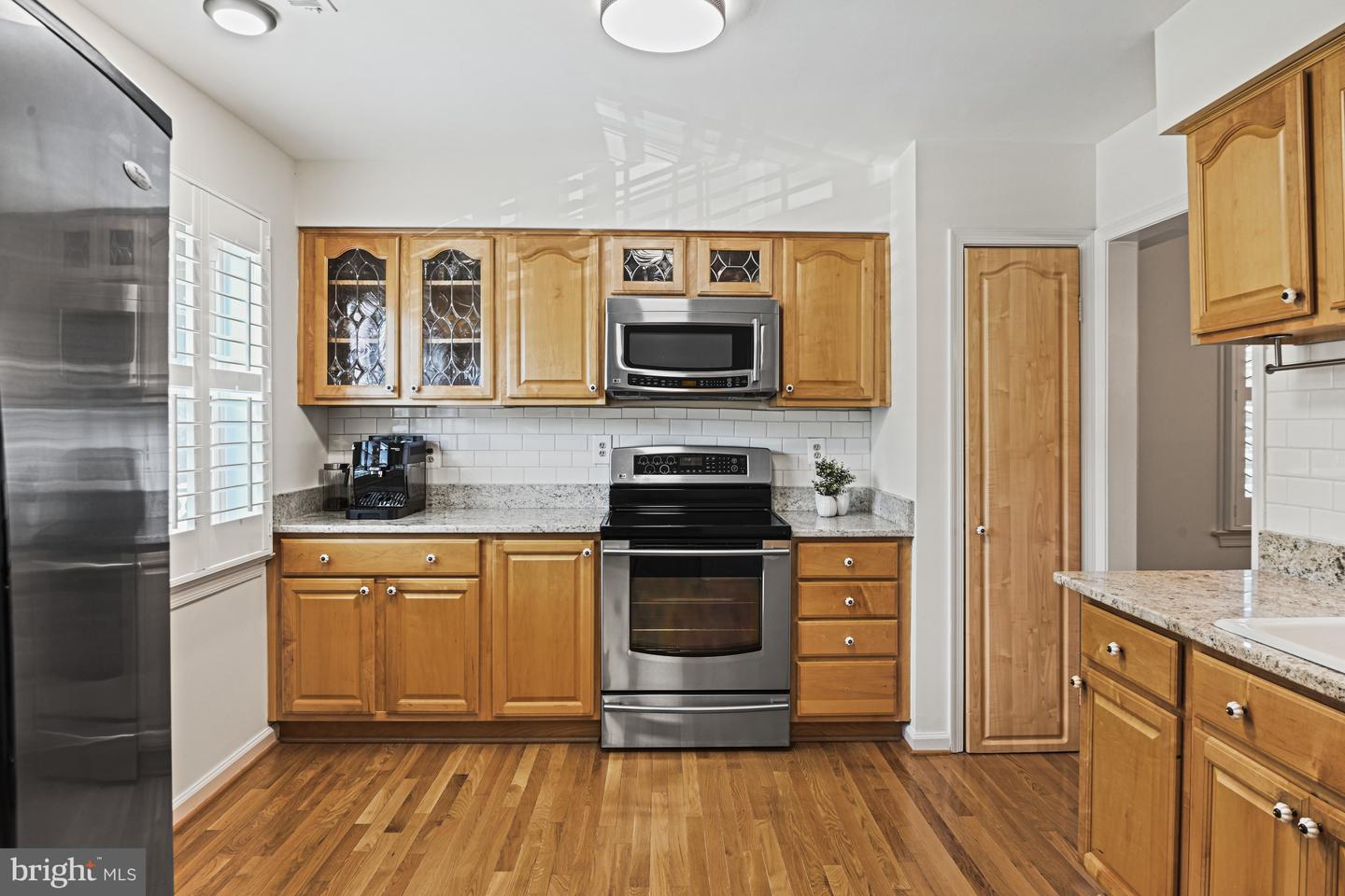 8178 Electric Ave