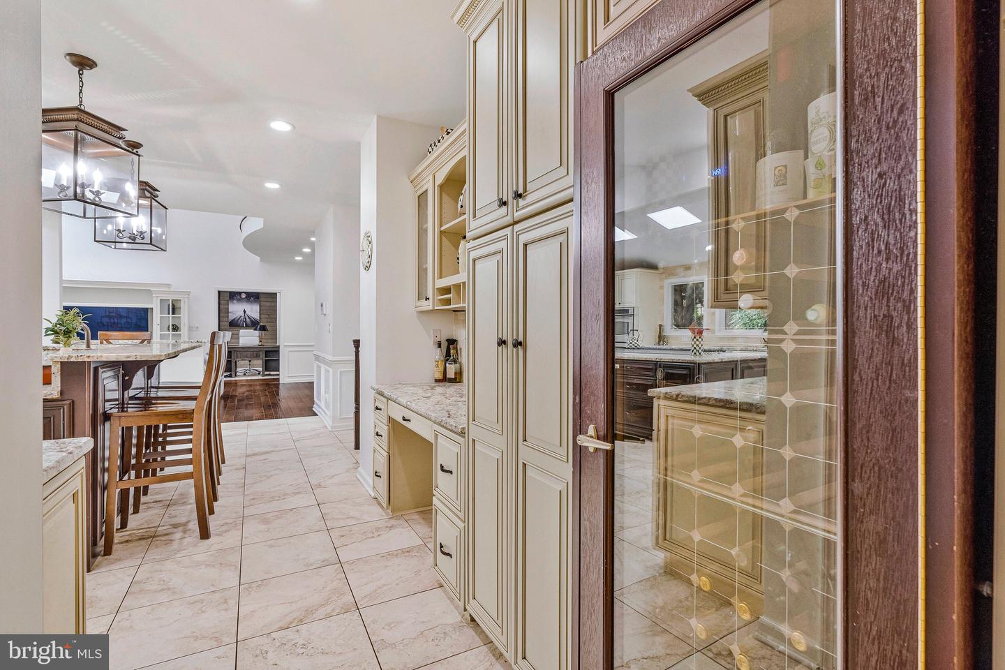 3189 Pond Mist Way