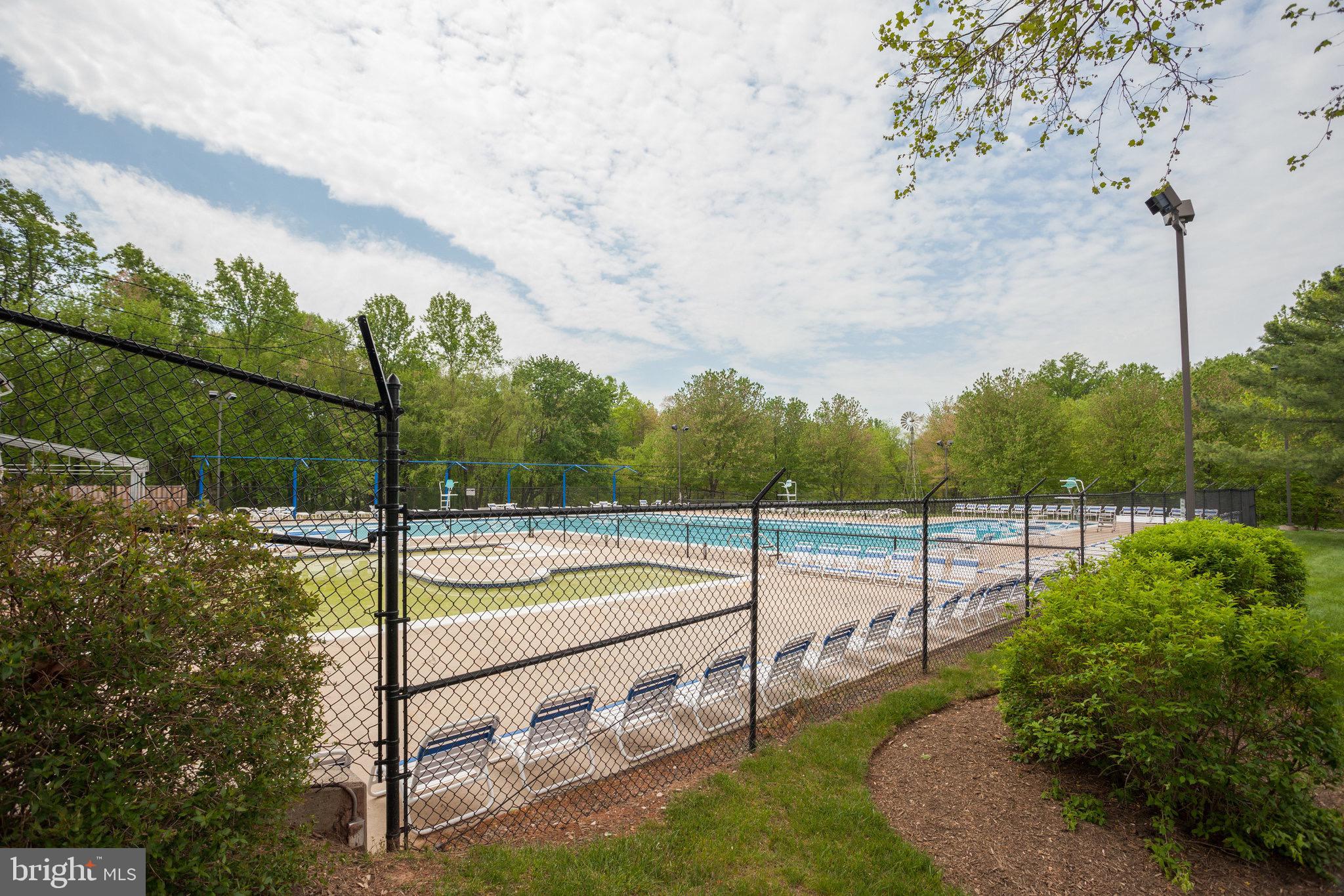 3189 Pond Mist Way