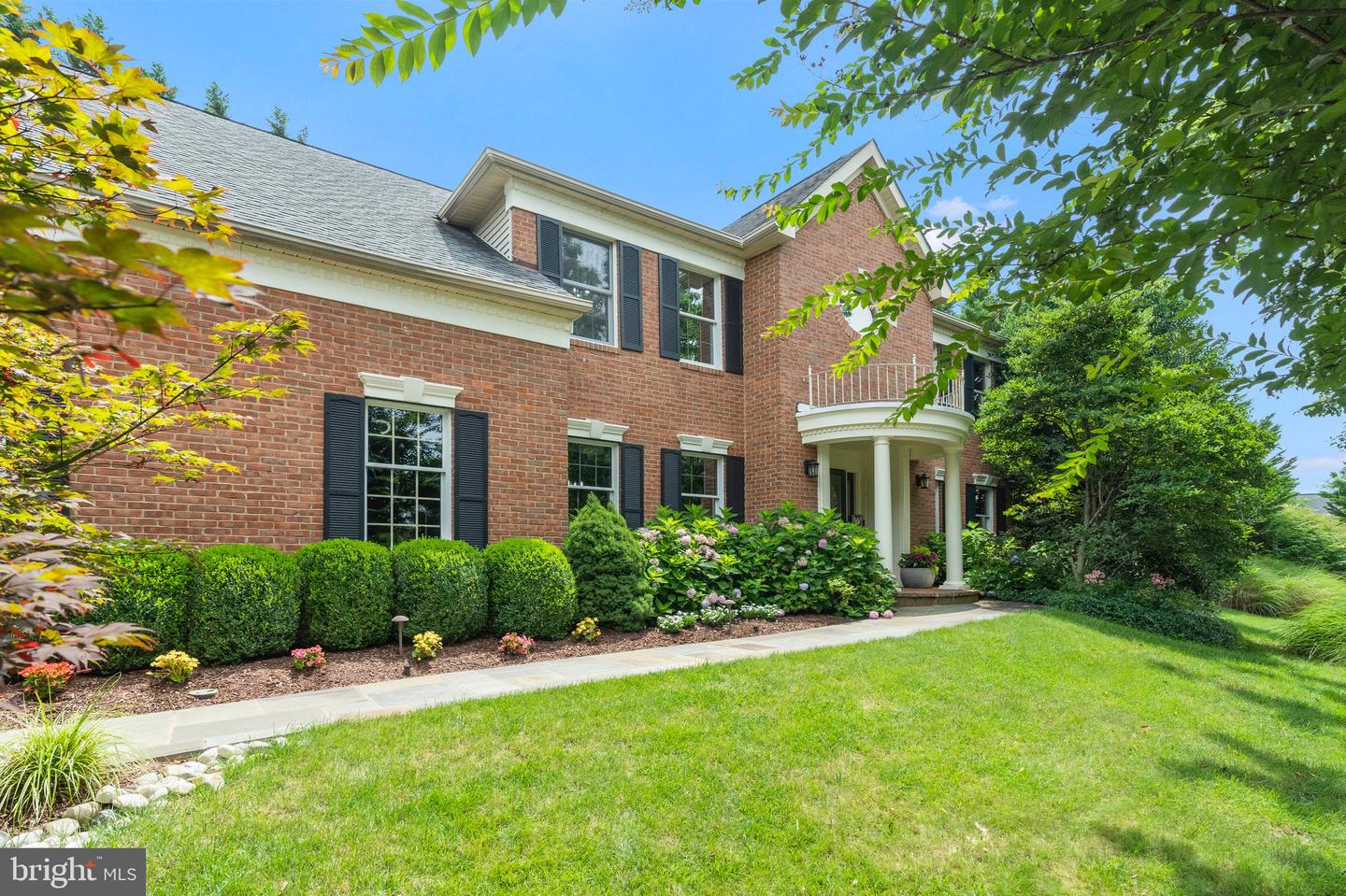 3189 Pond Mist Way