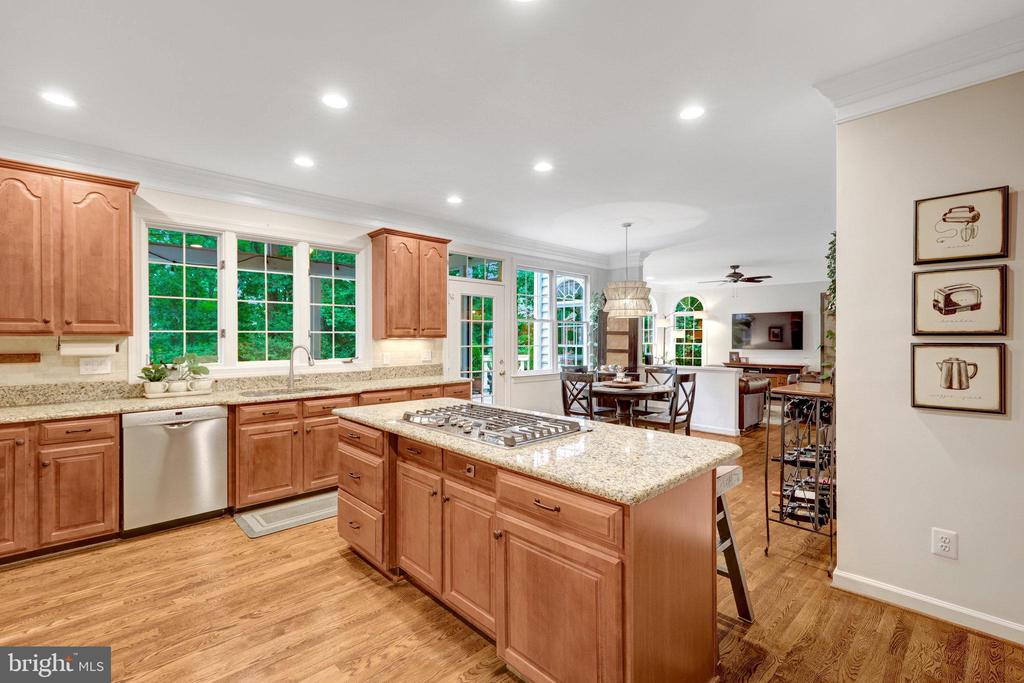 11412 Green Moor