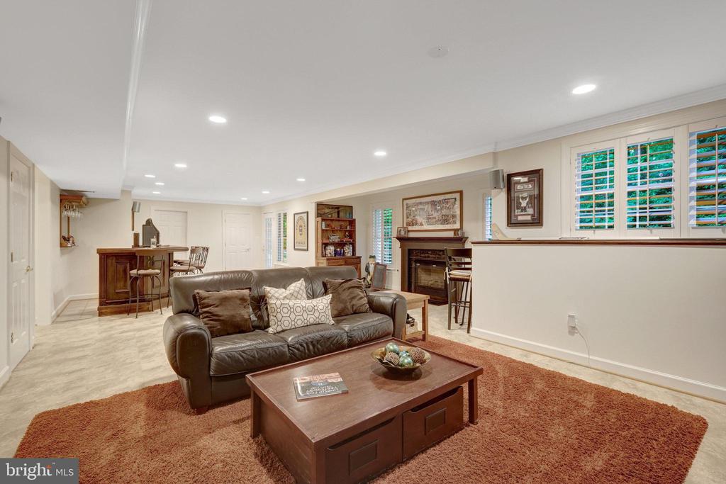 11412 Green Moor