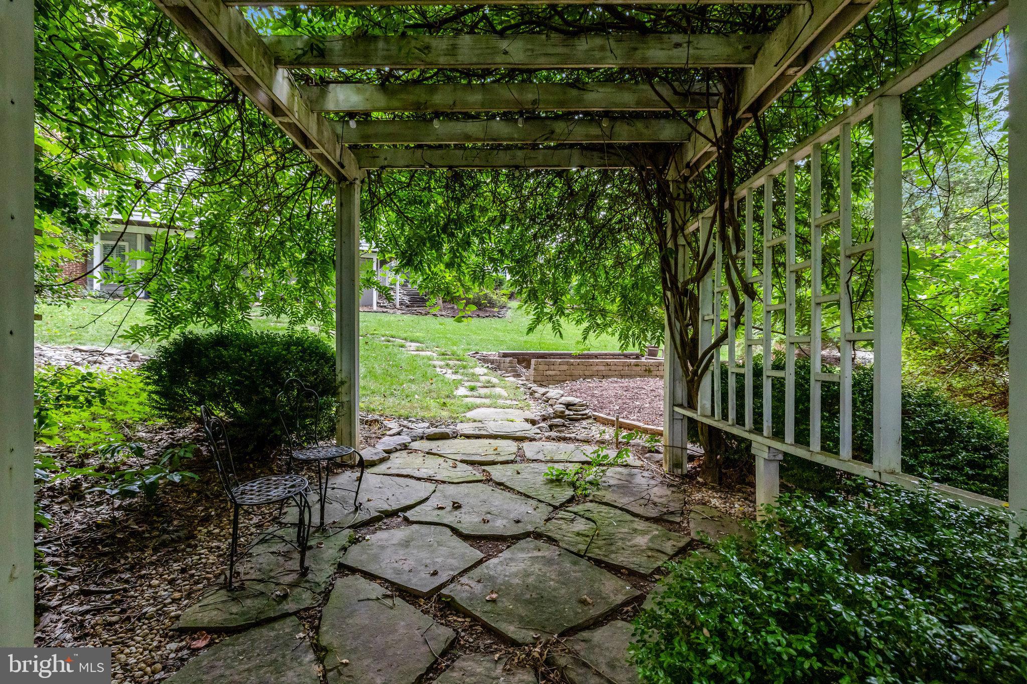 11412 Green Moor