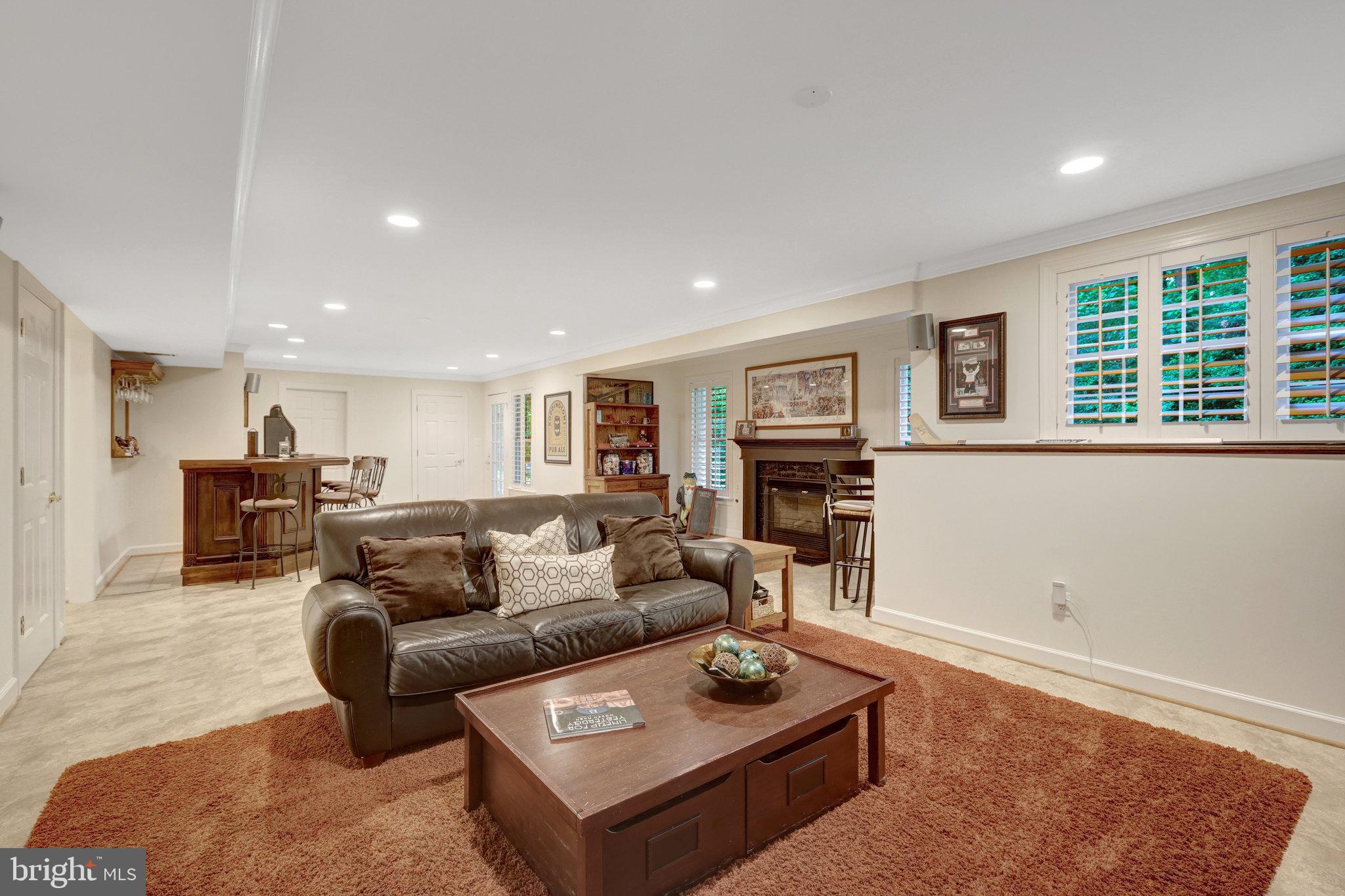 11412 Green Moor