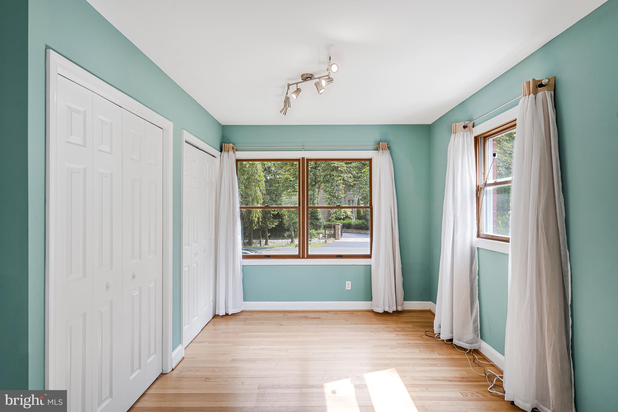 6513 OLD DOMINION DRIVE