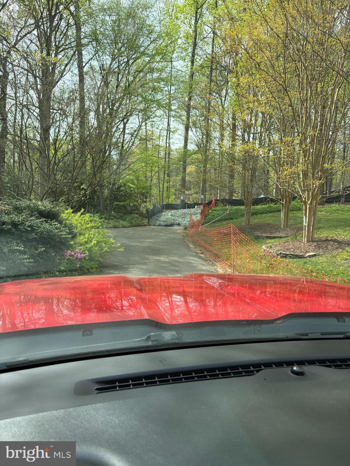 EDGE CREEK LANE