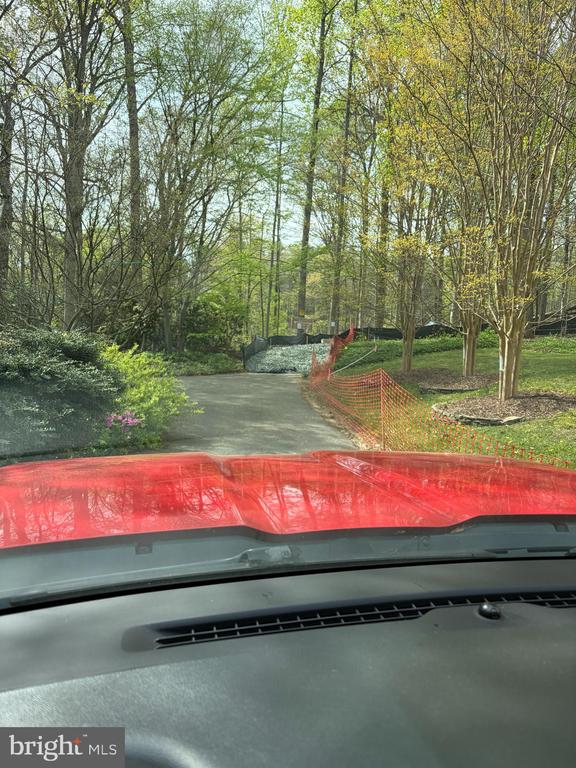 EDGE CREEK LANE