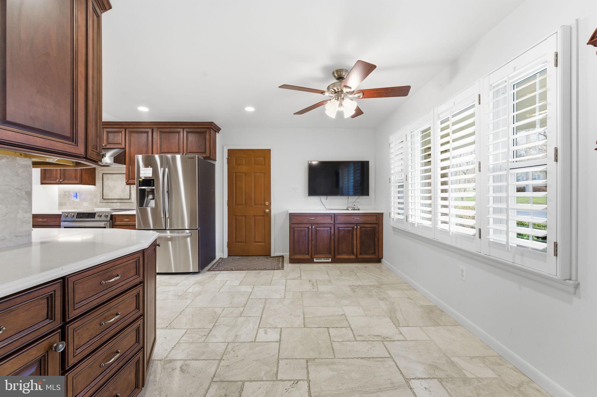 2631 E MEREDITH DRIVE