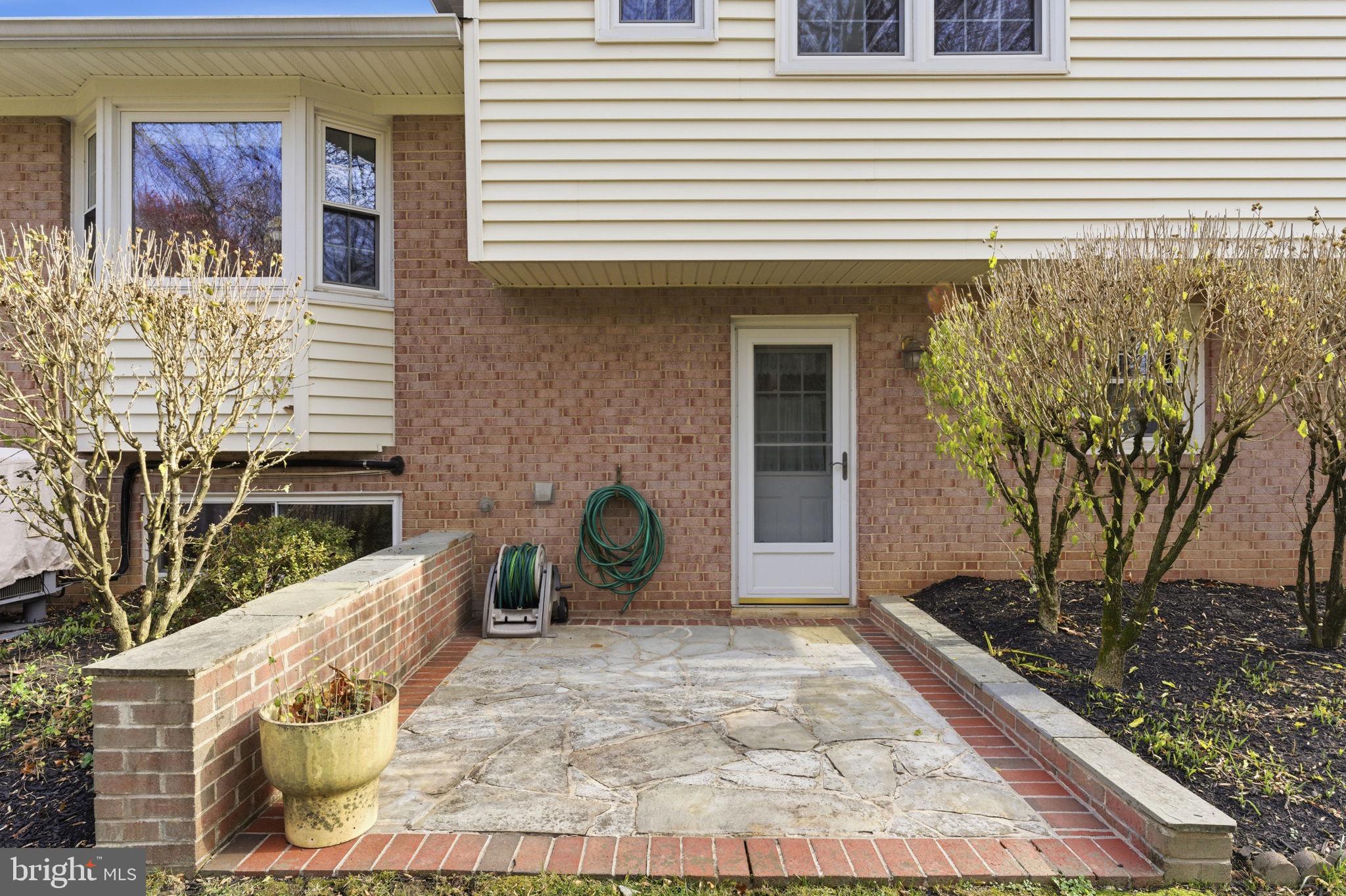 2631 E MEREDITH DRIVE