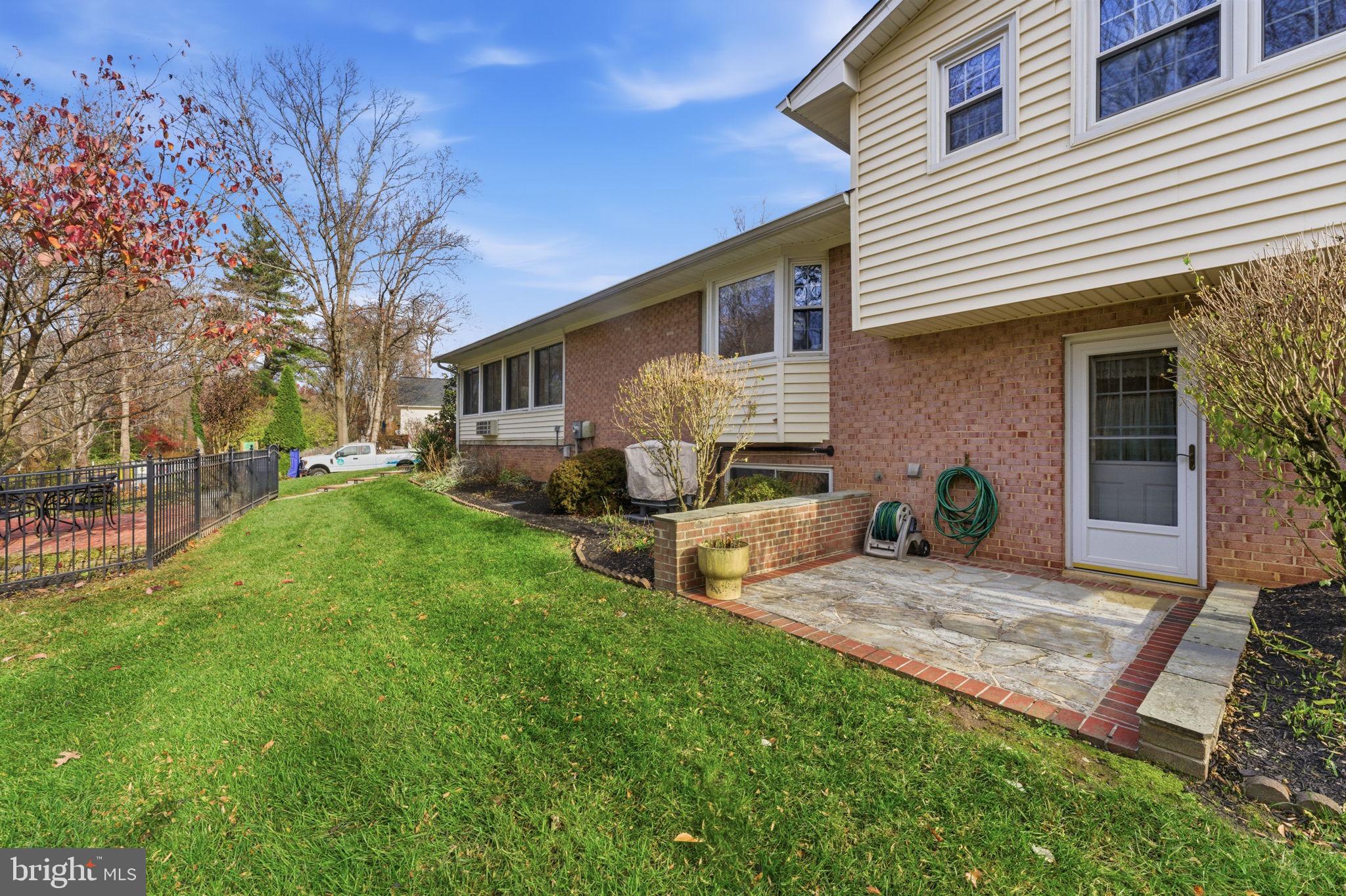 2631 E MEREDITH DRIVE