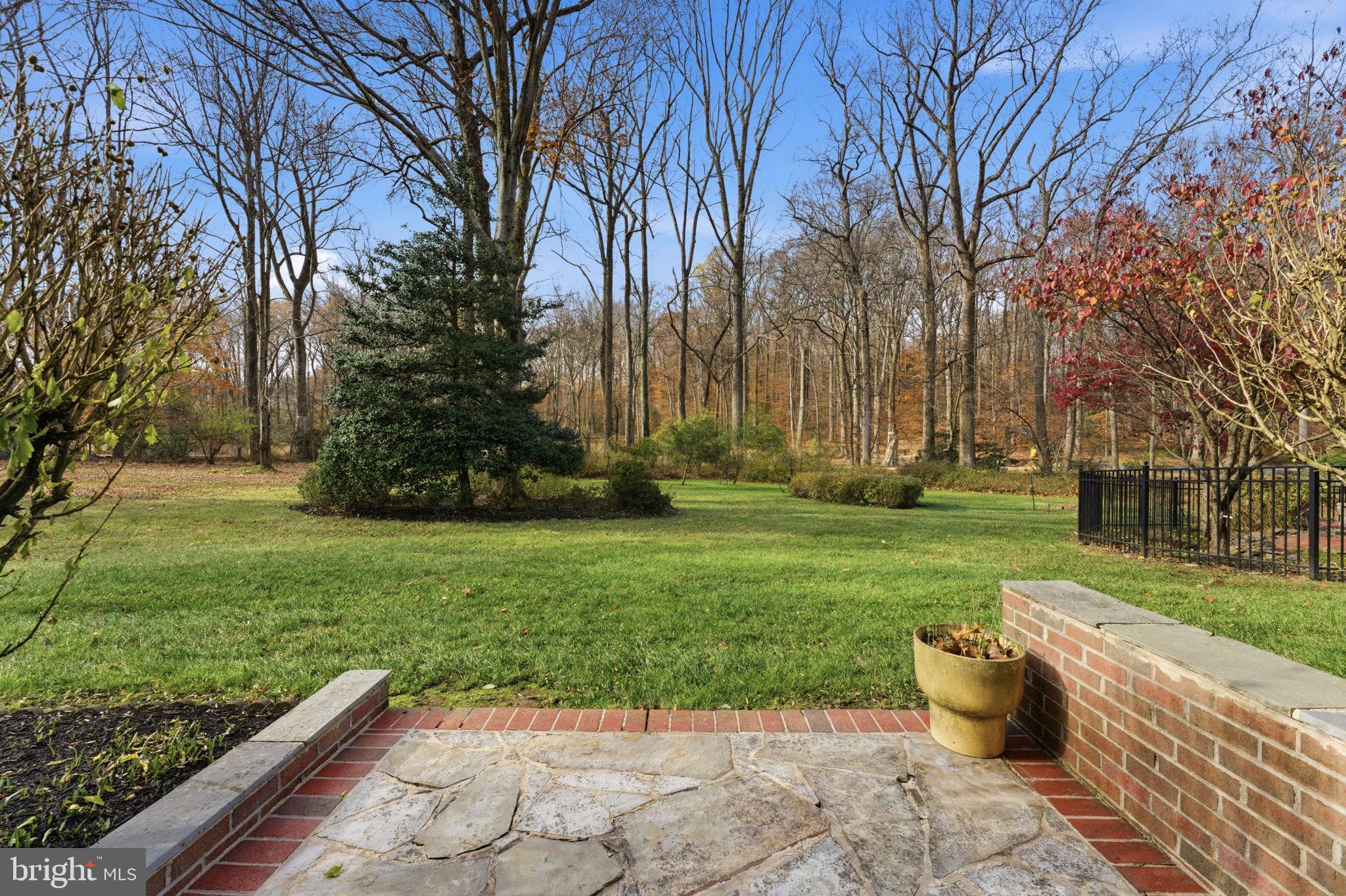 2631 E MEREDITH DRIVE