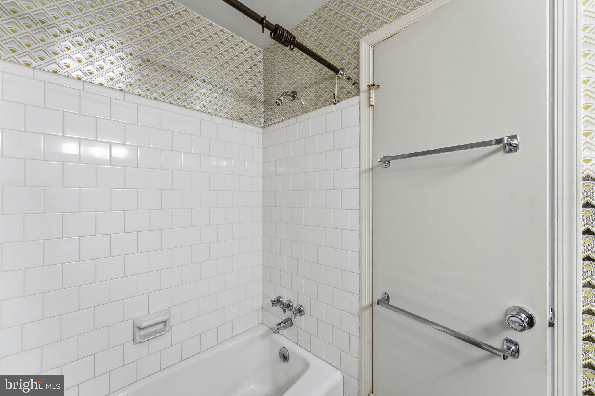 2631 E MEREDITH DRIVE