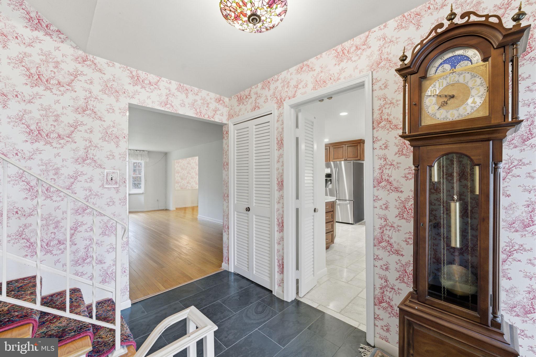 2631 E MEREDITH DRIVE