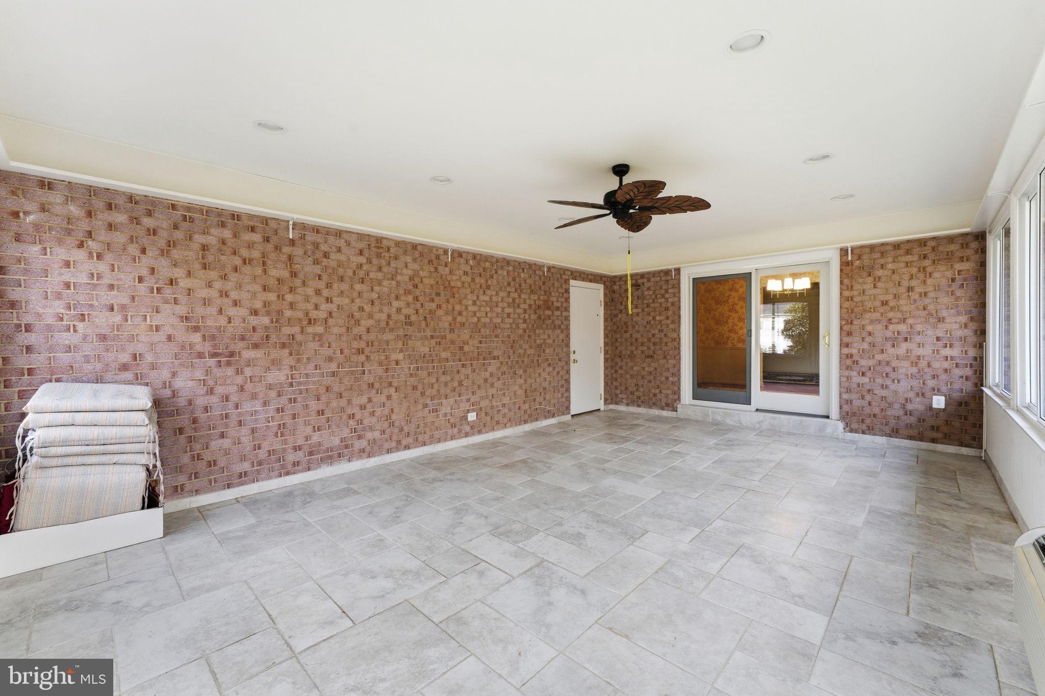 2631 E MEREDITH DRIVE