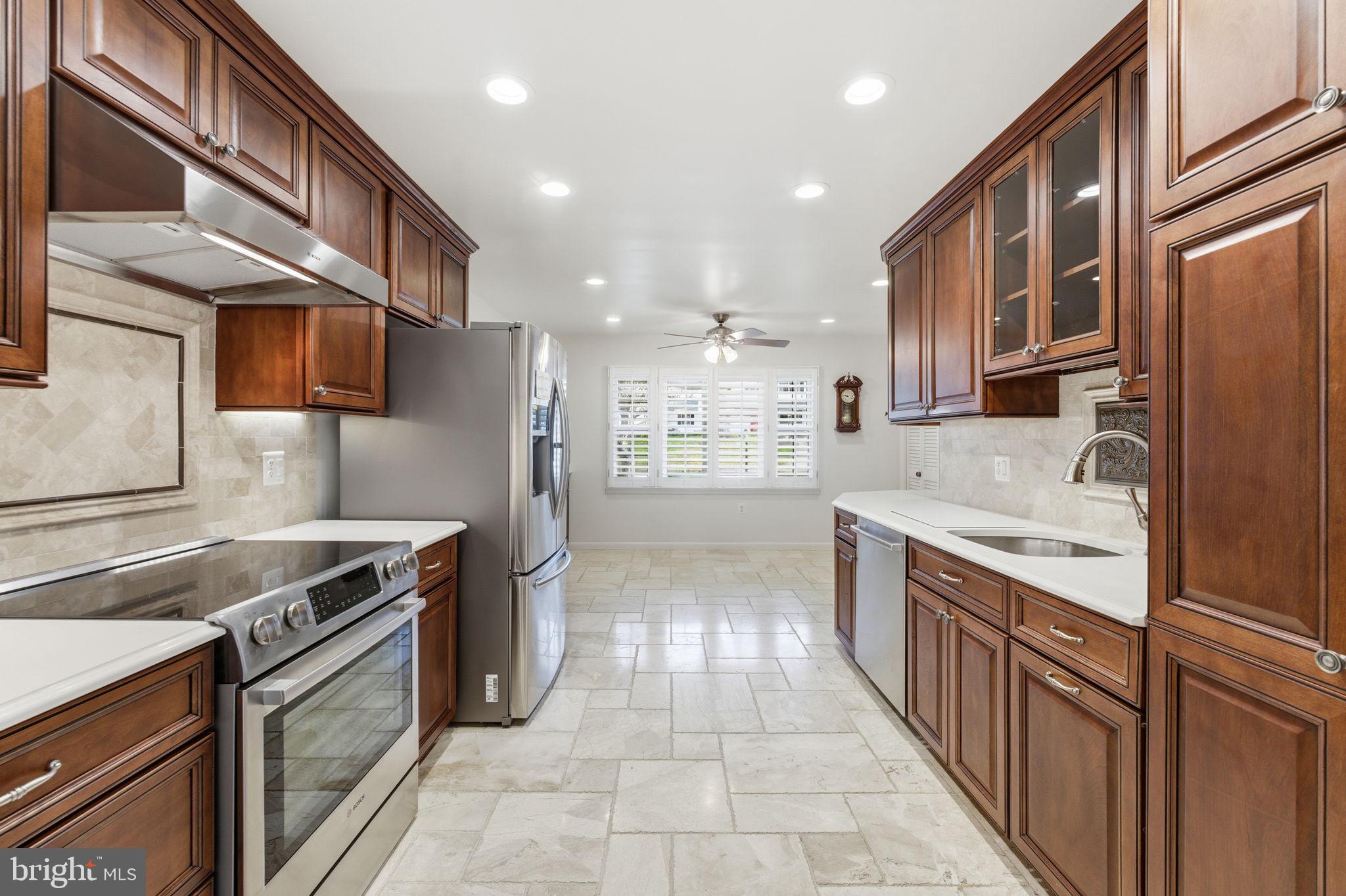 2631 E MEREDITH DRIVE